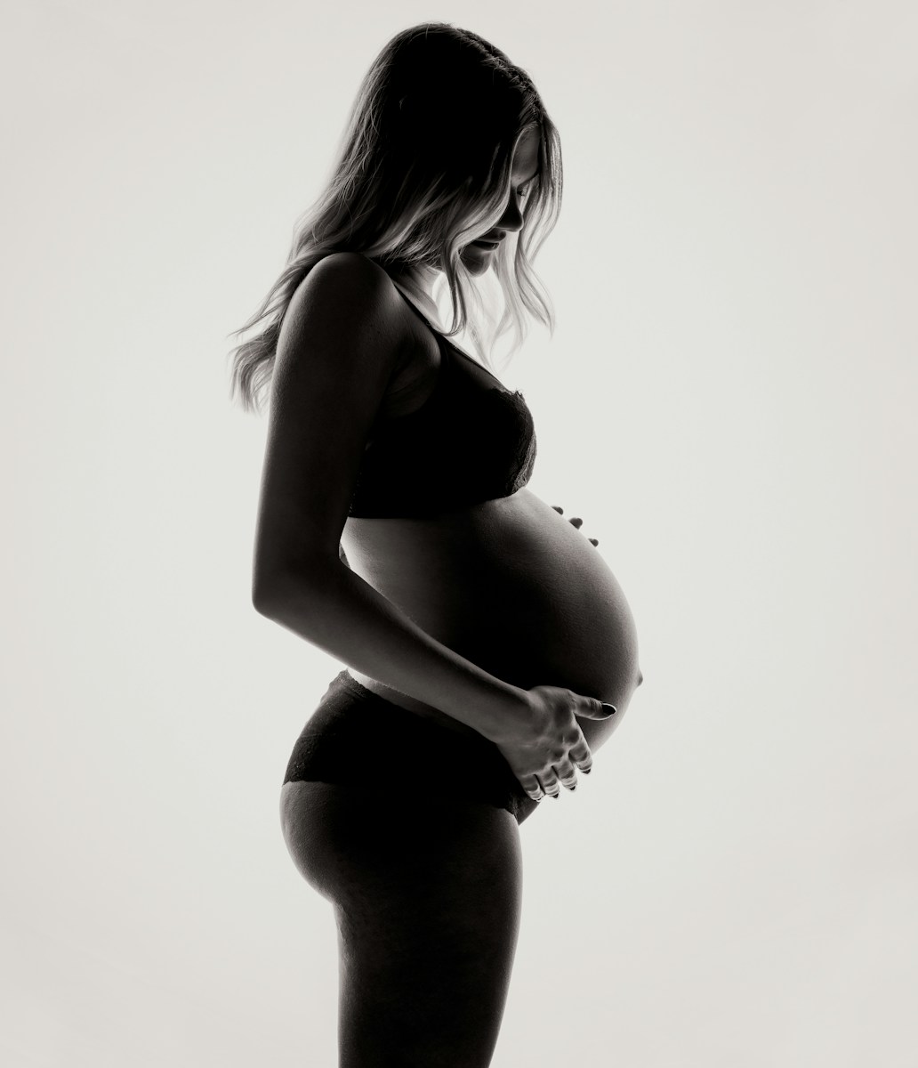 Pourquoi Bébé Bouge Moins Certains Jours ? Causes, Astuces et Quand S’inquiéter